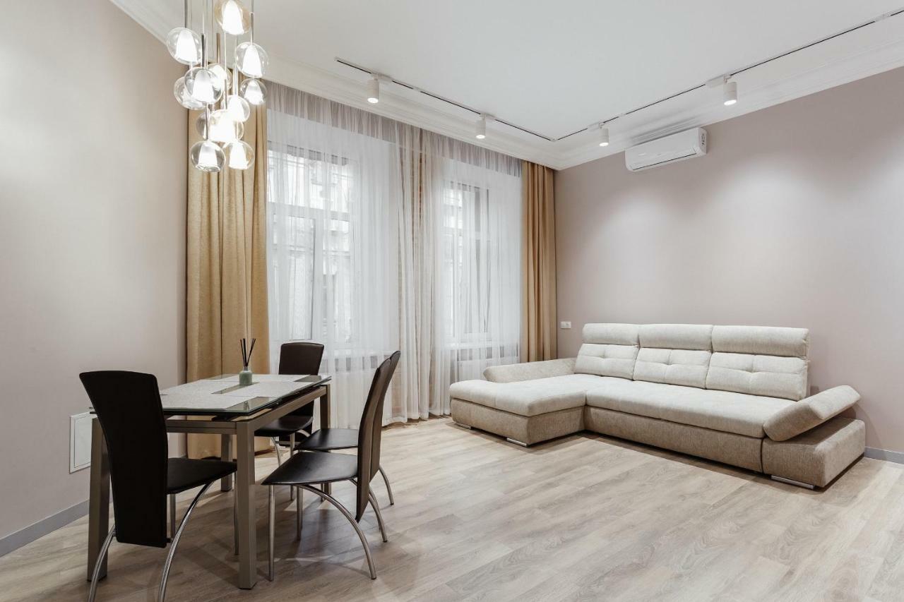 Central Barkar Apartments Odessa Exterior foto